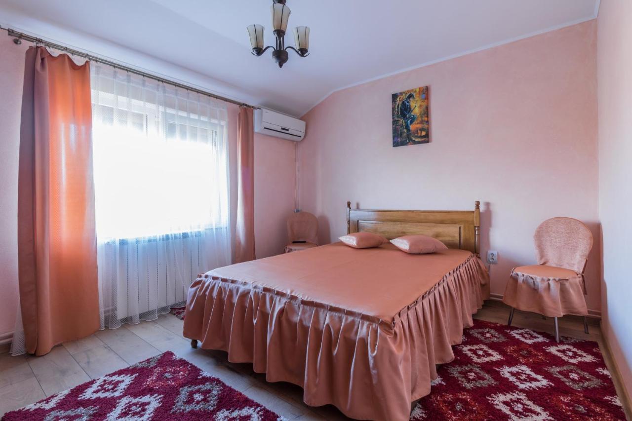 Pensiunea Xinela Baia de Fier Zewnętrze zdjęcie